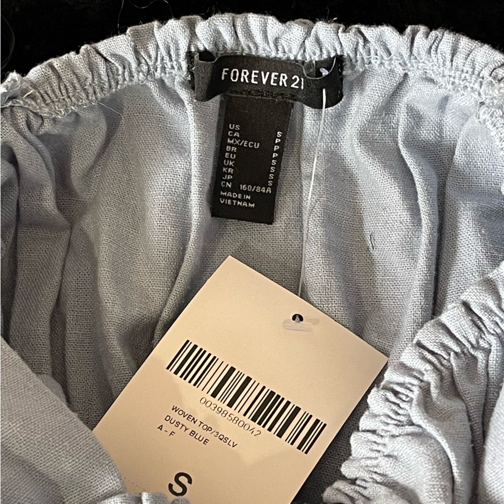 Women's Blue Puff Sleeve Top. Size Small - Picture 4 of 4